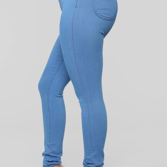 FASHION NOVA Super High Waist Denim Skinnies Medium Blue Wash Size 7 NWT - Picture 11 of 11